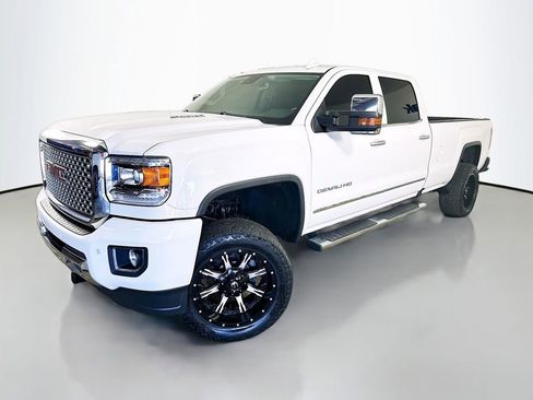 Used 2016 GMC Sierra 3500 Denali w/ Duramax Plus Package AWD/4WD image 3