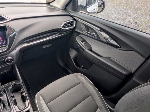 Used 2021 Chevrolet TrailBlazer LT w/ Convenience Package FWD image 20