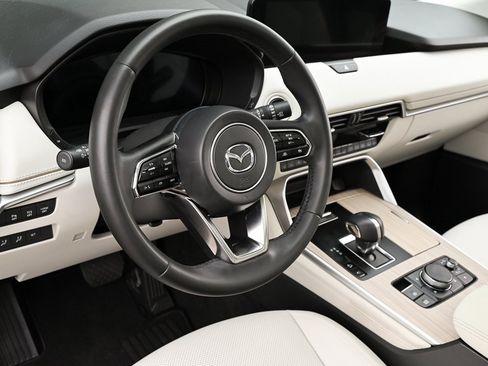 Certified 2025 MAZDA CX-90 3.3 Turbo w/ Premium Plus Pkg image 12