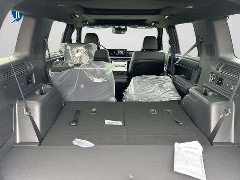 New 2026 Hyundai Santa Fe Calligraphy AWD/4WD image 13