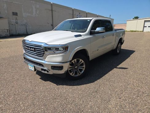 Used 2019 RAM 1500 Limited AWD/4WD image 3