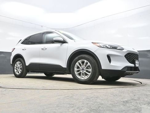 Used 2021 Ford Escape SE image 31