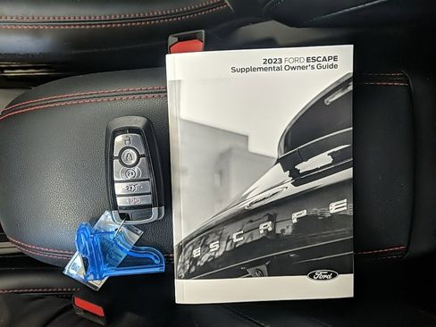 Certified 2023 Ford Escape ST-Line Elite image 25