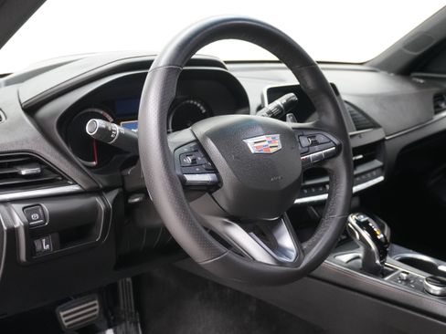 Used 2020 Cadillac CT4 V RWD image 10