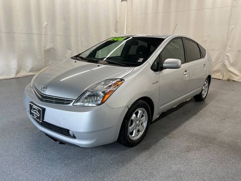 Used 2007 Toyota Prius w/ Pkg 4 FWD image 1