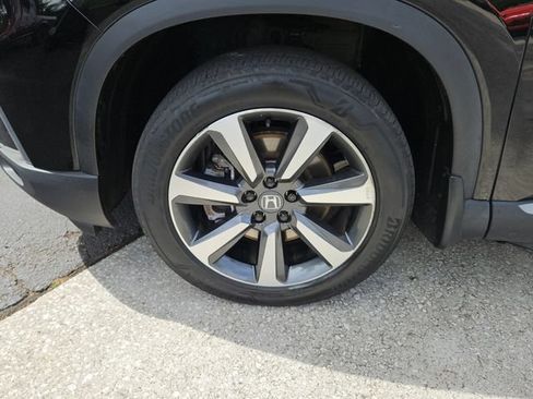 Certified 2024 Honda Pilot Elite image 9