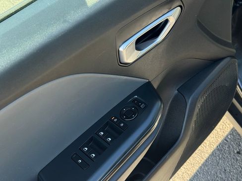 Used 2025 Kia K4 LXS FWD image 19