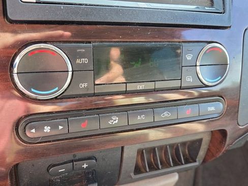 Used 2010 Ford F350 Lariat image 20