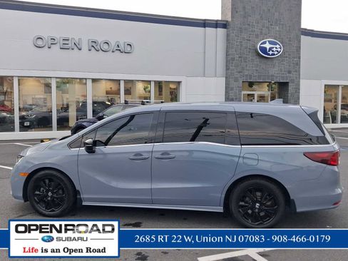 Used 2023 Honda Odyssey Sport image 7