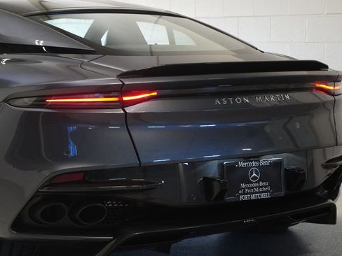 Used 2021 Aston Martin DBS Superleggera RWD image 10
