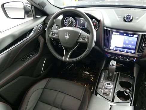 Used 2024 Maserati Levante GT Ultima AWD/4WD image 16