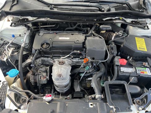 Used 2017 Honda Accord Sport image 29