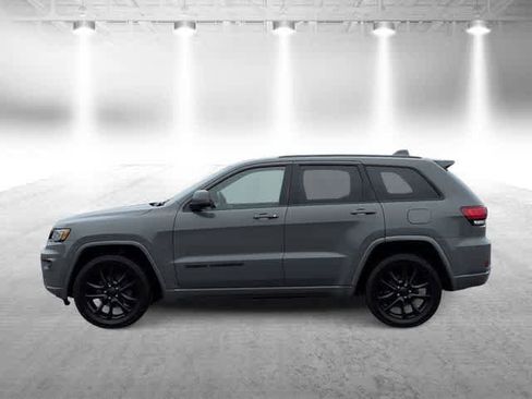 Used 2020 Jeep Grand Cherokee Altitude image 5