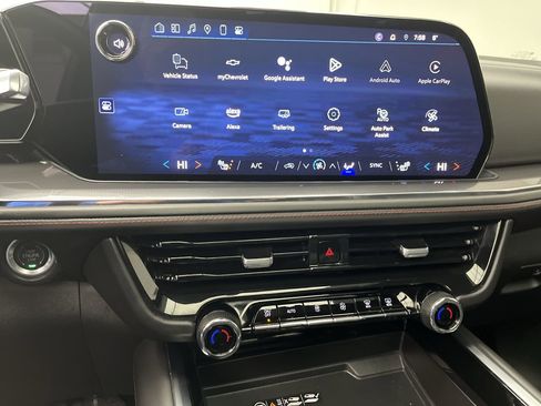 Certified 2025 Chevrolet Suburban RST w/ RST Capability Package image 21