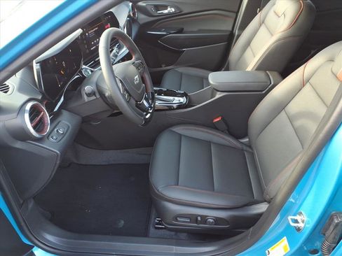 New 2026 Chevrolet Trax RS w/ Driver Confidence Package image 8