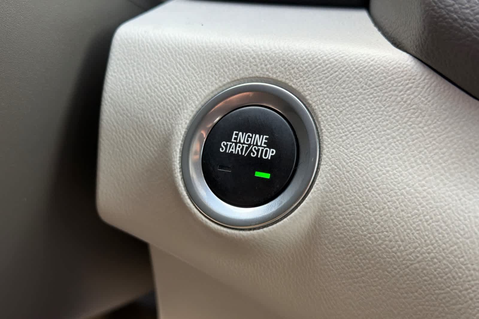 Used 2020 GMC Terrain Denali w/ Denali Premium Package FWD image 26