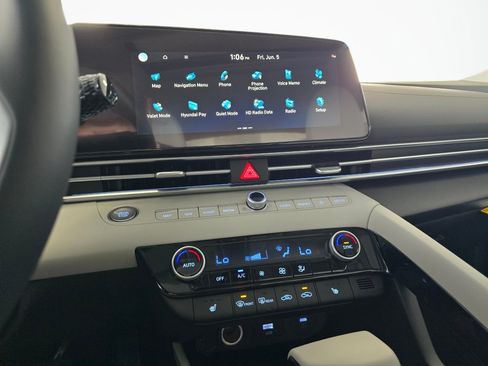 New 2026 Hyundai Elantra Limited FWD image 26