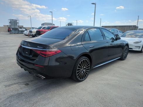 Used 2023 Mercedes-Benz S 580 4MATIC Sedan image 5