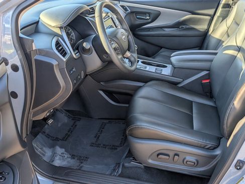 Used 2024 Nissan Murano SV w/ SV Midnight Edition Package image 11