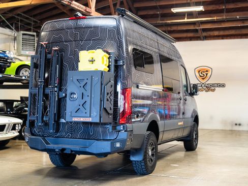 Used 2021 Mercedes-Benz Sprinter 2500 w/ Premium Plus Package image 6