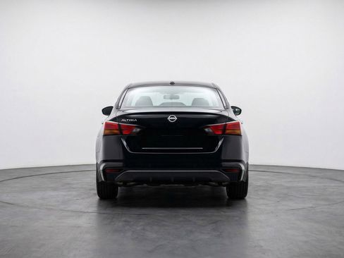 Used 2025 Nissan Altima 2.5 SV image 7