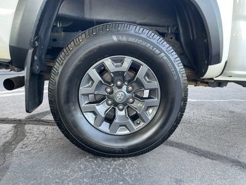 Used 2021 Toyota Tacoma SR5 w/ Trail Edition AWD/4WD image 34