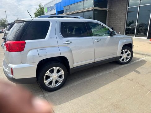 Used 2016 GMC Terrain SLT w/ Open Road Package AWD/4WD image 4