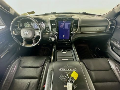 Used 2019 RAM 1500 Limited w/ Body Color Bumper Group image 10