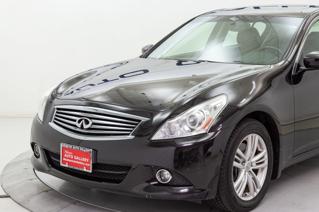 Used 2013 INFINITI G37 x Sedan w/ Premium Pkg AWD/4WD image 9