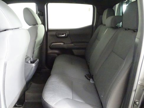 Used 2019 Toyota Tacoma SR5 image 11