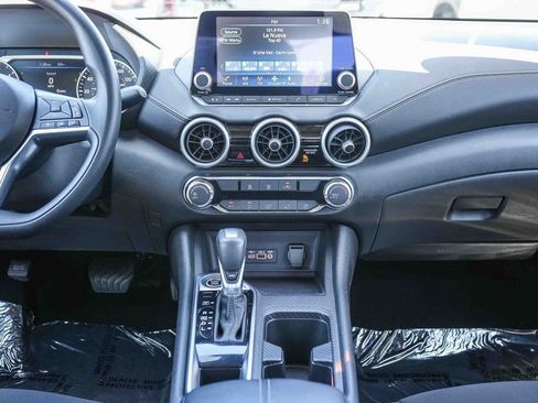 Used 2025 Nissan Sentra SV FWD image 15