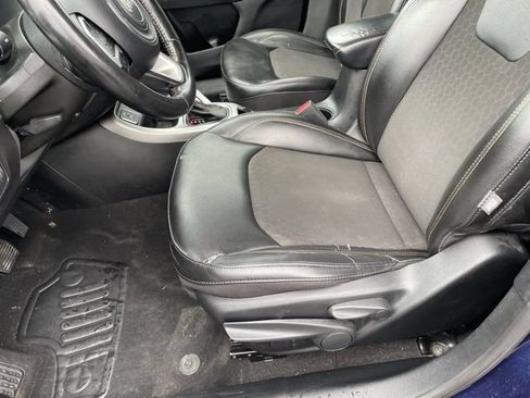 Used 2020 Jeep Compass Latitude FWD image 15