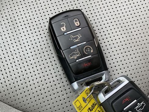 Used 2022 RAM 1500 Limited AWD/4WD image 28