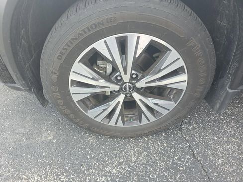 Certified 2023 Nissan Rogue SV image 14