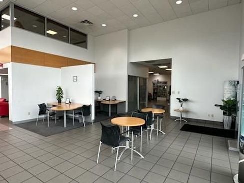 New 2025 Nissan Versa S w/ Trunk Package image 31