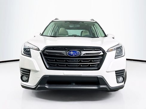 Used 2023 Subaru Forester Limited AWD/4WD image 5