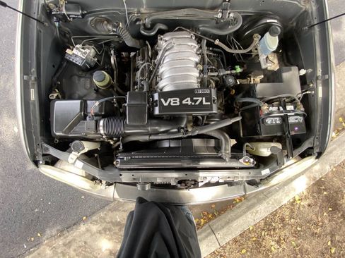 Used 2004 Toyota Tundra SR5 w/ TRD Off-Road Pkg AWD/4WD image 15