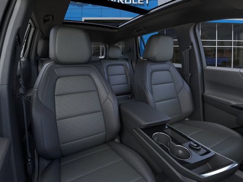 New 2027 Chevrolet Equinox LT w/ Convenience Package II AWD/4WD image 17
