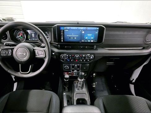 Used 2025 Jeep Wrangler Unlimited Rubicon 4xe w/ Safety Group image 18