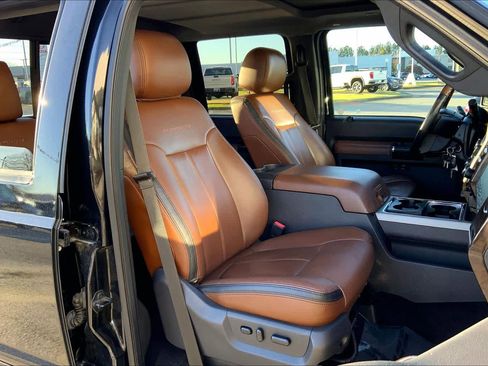 Used 2015 Ford F250 Platinum w/ FX4 Off-Road Package image 8