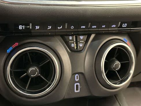 Used 2021 Chevrolet Blazer LT AWD/4WD image 15