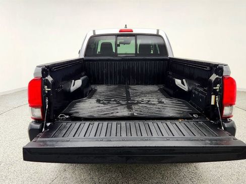 Used 2019 Toyota Tacoma SR image 20