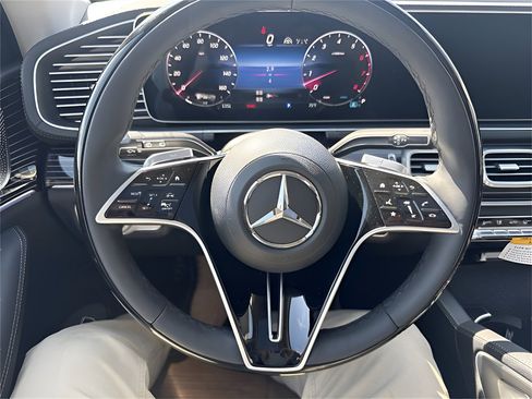 New 2026 Mercedes-Benz GLS 450 4MATIC image 14