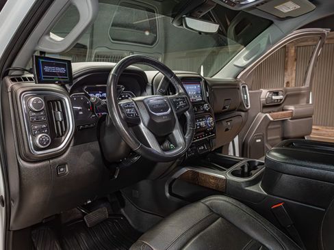 Used 2020 GMC Sierra 3500 Denali w/ Denali Ultimate Package AWD/4WD image 16