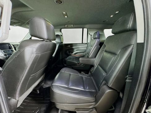 Used 2020 GMC Yukon XL SLT RWD image 25