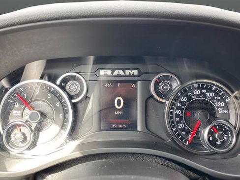 Used 2022 RAM 1500 Big Horn AWD/4WD image 17