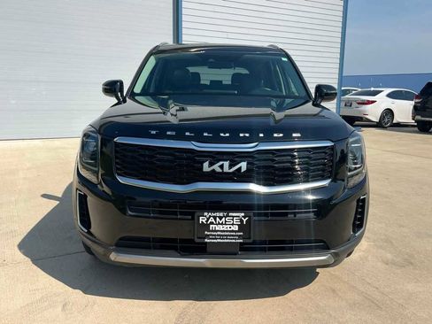 Used 2022 Kia Telluride S image 9
