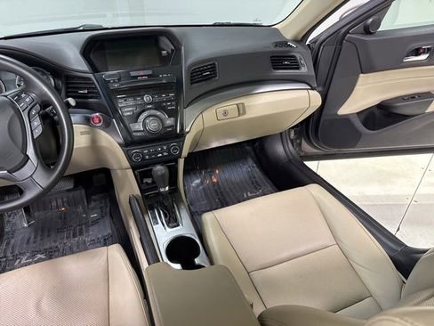 Used 2014 Acura ILX w/ Technology Package FWD image 24