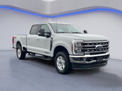 New 2026 Ford F250 XLT w/ XLT Premium Package image 7