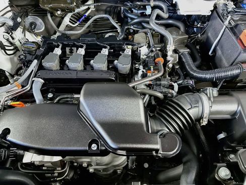 Used 2023 Honda CR-V LX image 9